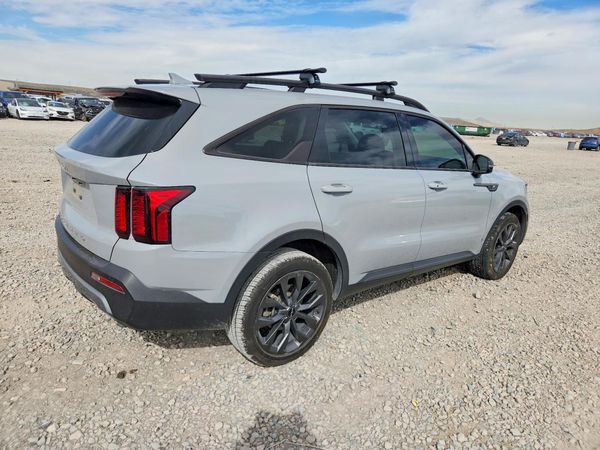 2022 KIA SORENTO
