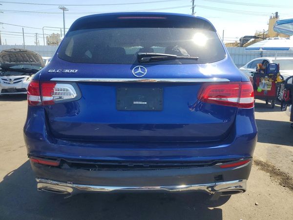 2018 MERCEDES-BENZ GLC GLC300