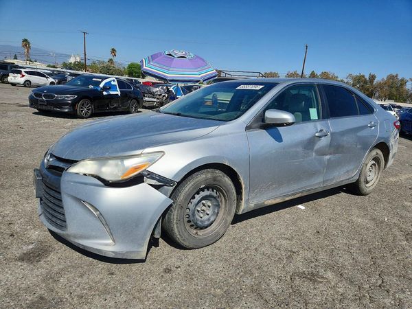 2017 TOYOTA CAMRY