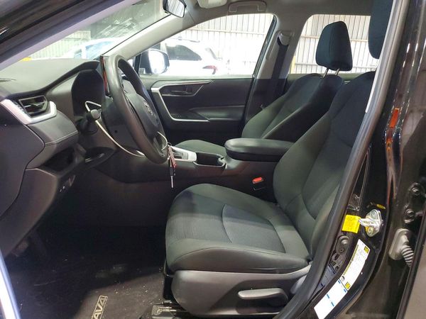 2022 TOYOTA RAV4 — DENT