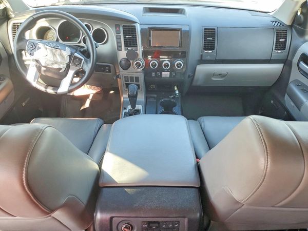 2015 TOYOTA SEQUOIA — CKPT