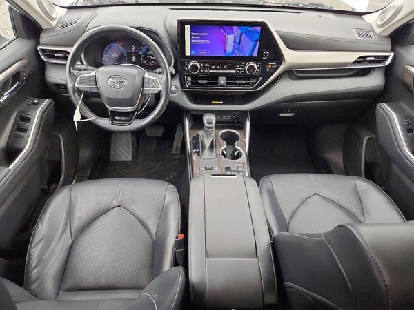 2023 TOYOTA HIGHLANDER Limited — CKPT