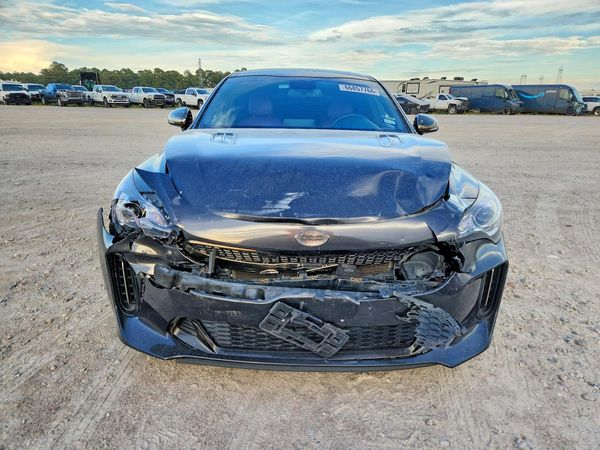 2021 KIA STINGER
