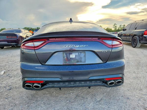 2021 KIA STINGER
