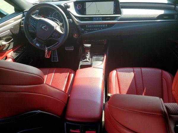 2019 LEXUS ES