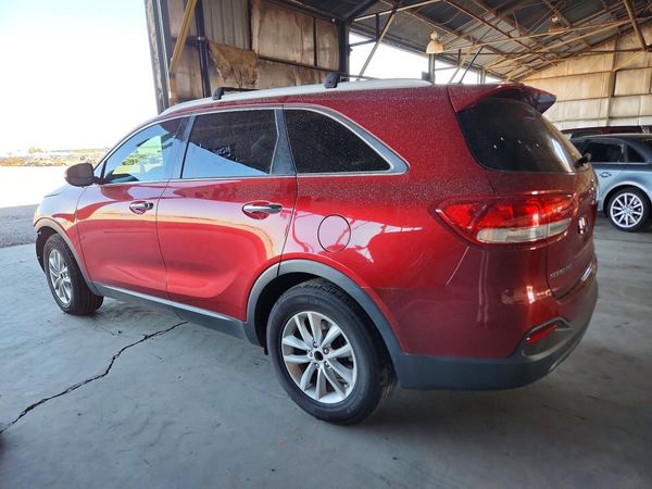 2017 KIA SORENTO L, LX