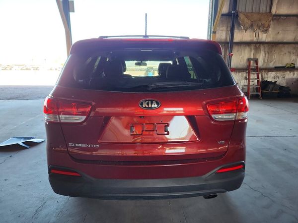 2017 KIA SORENTO L, LX