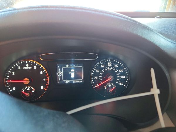 2017 KIA SORENTO L, LX