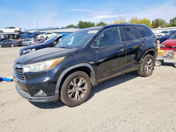 2015 TOYOTA HIGHLANDER