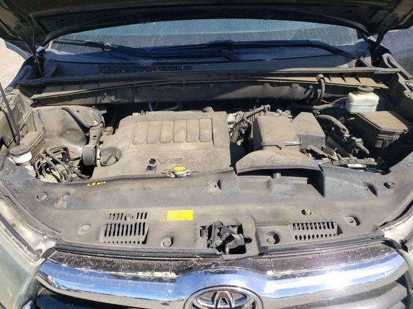 2015 TOYOTA HIGHLANDER