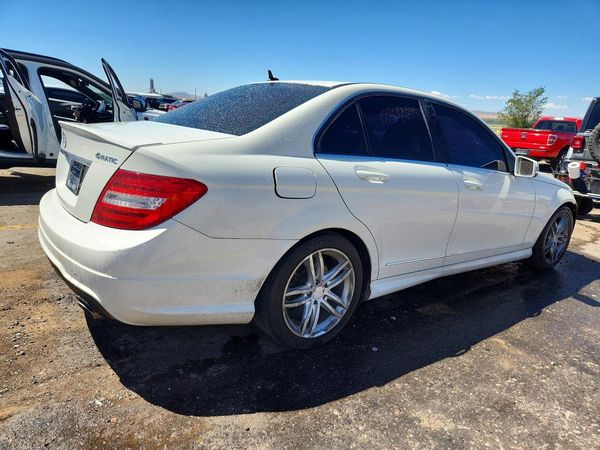 2012 MERCEDES-BENZ C