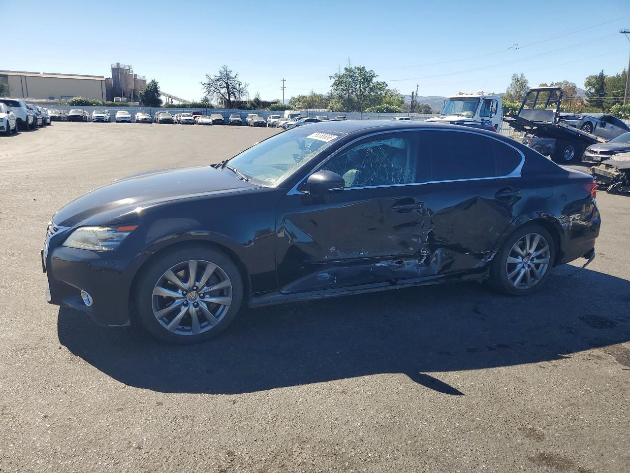 2015 LEXUS GS350 350 — Front 3/4