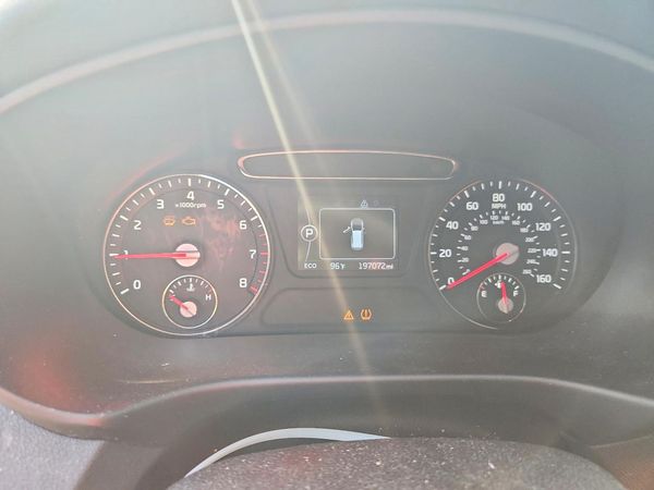 2016 KIA SORENTO L / LX — ODOM