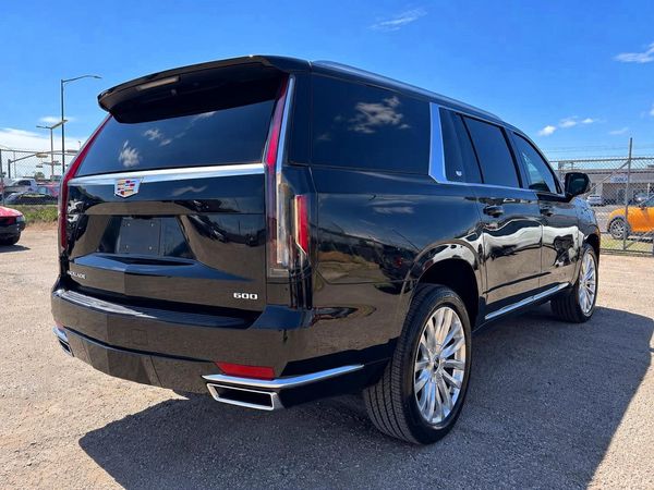 2023 CADILLAC ESCALADE Luxury