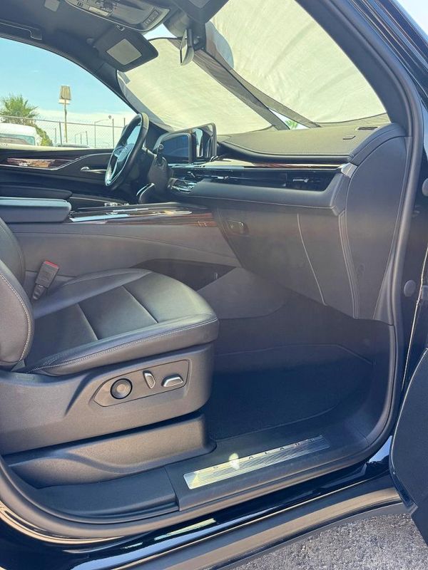 2023 CADILLAC ESCALADE Luxury