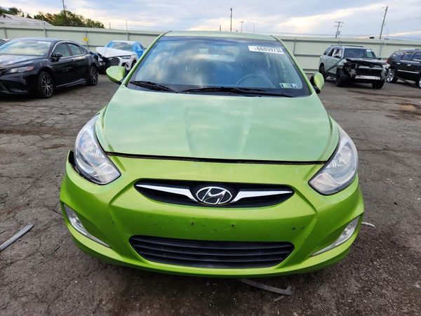 2012 HYUNDAI ACCENT GLS (Middle grade)