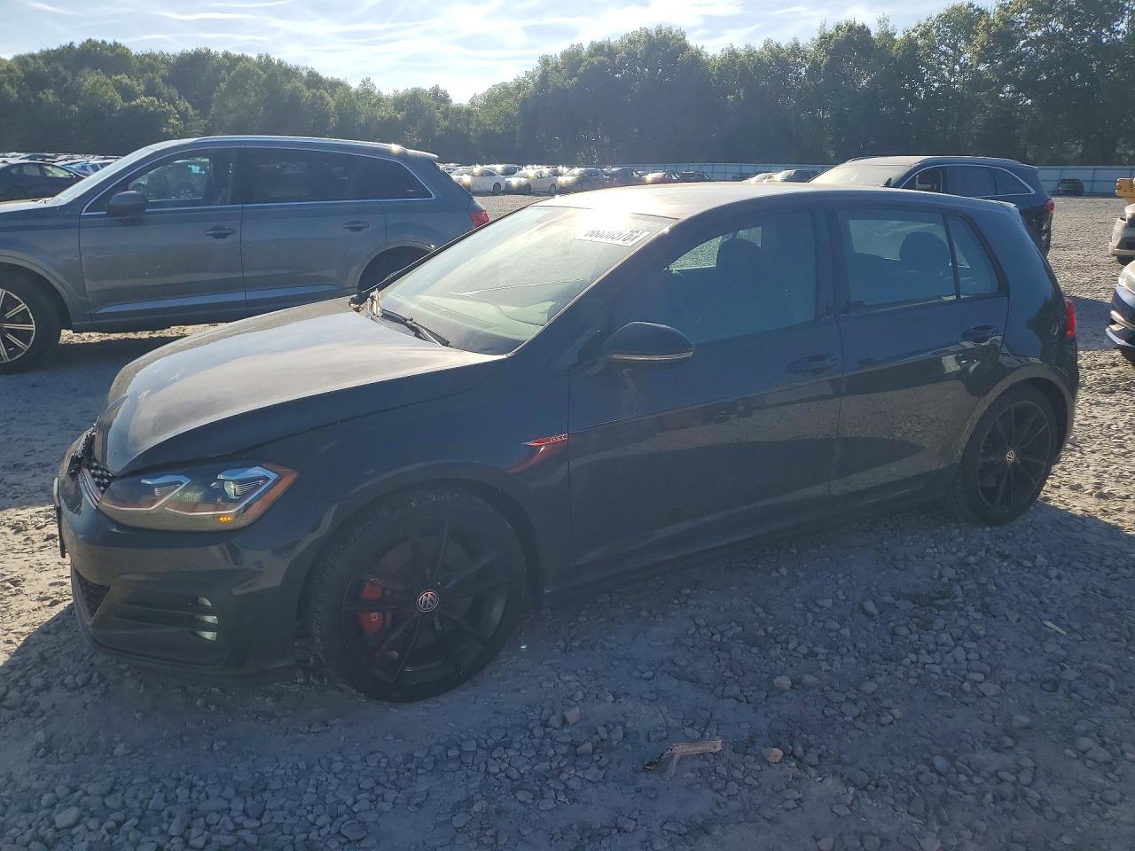 2019 VOLKSWAGEN GTI