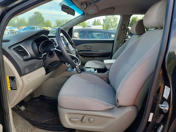 2016 KIA SEDONA LX - Middle-low
