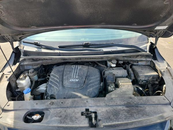 2016 KIA SEDONA LX - Middle-low