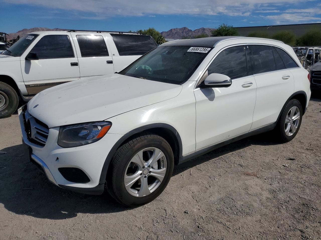 2016 MERCEDES-BENZ GLC