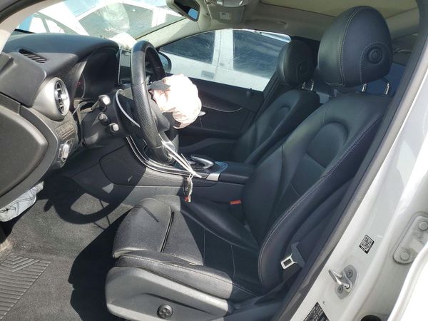 2016 MERCEDES-BENZ GLC