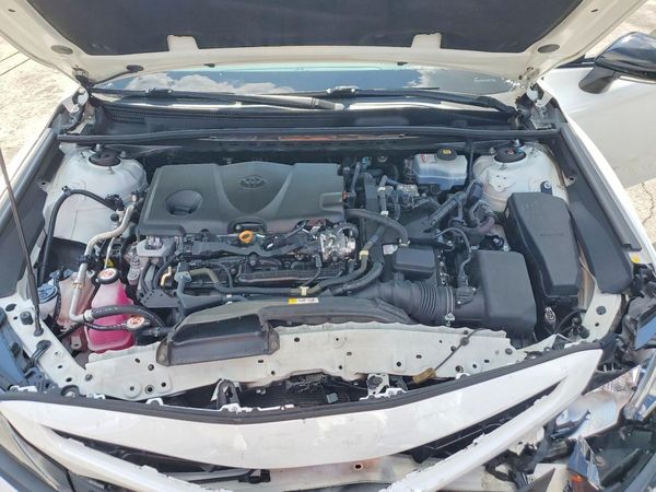 2022 TOYOTA CAMRY SOLA SE — Engine bay