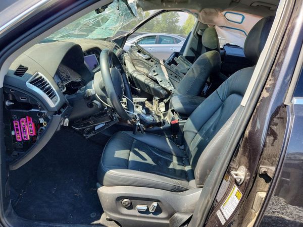 2016 AUDI Q5 — DENT