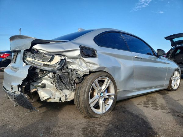 2016 BMW M235I