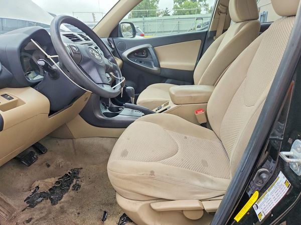 2012 TOYOTA RAV4 BASE Standard — DENT