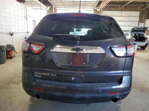 2017 CHEVROLET TRAVERSE 2LT