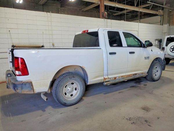 2016 RAM 1500 ST QUAD CAB 4X4