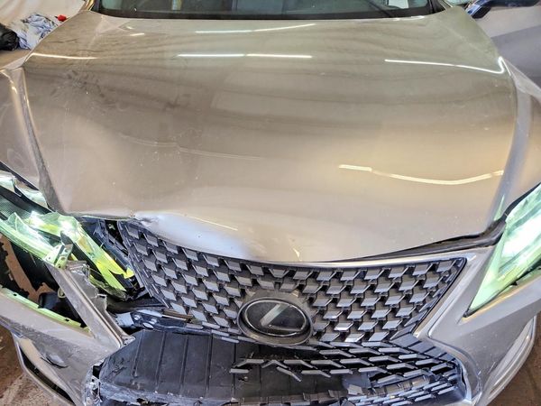 2021 LEXUS RX — Engine bay