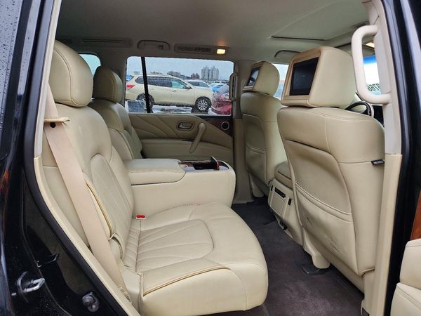 2017 INFINITI QX80