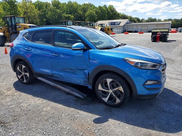 2018 HYUNDAI TUCSON — Passenger 3/4