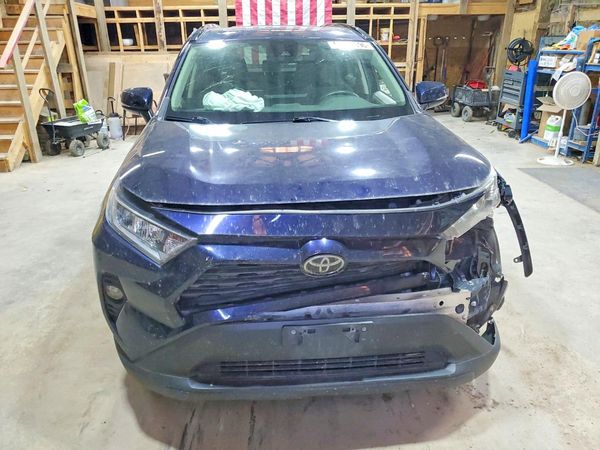 2019 TOYOTA RAV4 XLE / XLE Premium 4WD