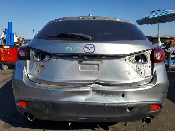 2014 MAZDA 3