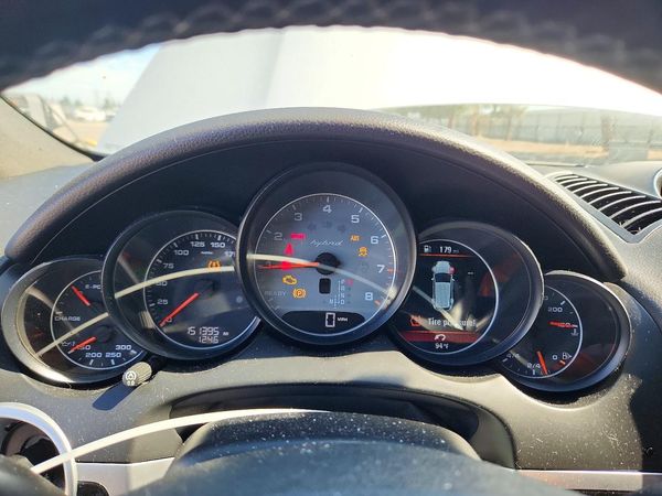 2012 PORSCHE CAYENNE S Hybrid