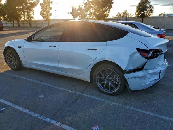 2021 TESLA MODEL 3