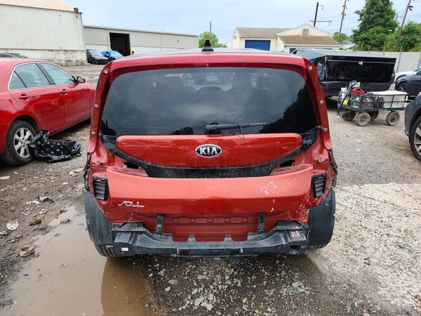 2021 KIA SOUL