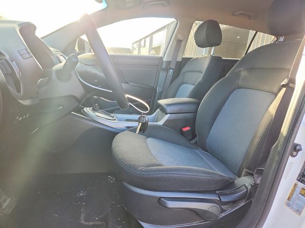 2016 KIA SPORTAGE LX w/Popular Pkg