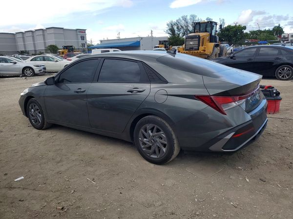 2024 HYUNDAI ELANTRA