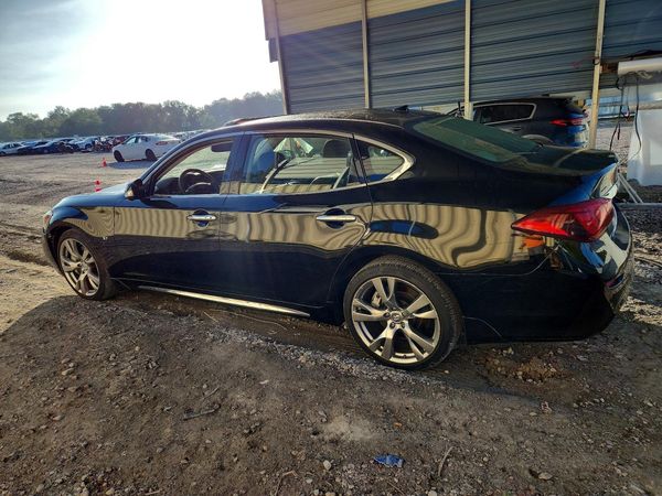 2016 INFINITI Q70L