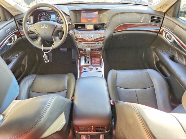 2016 INFINITI Q70L