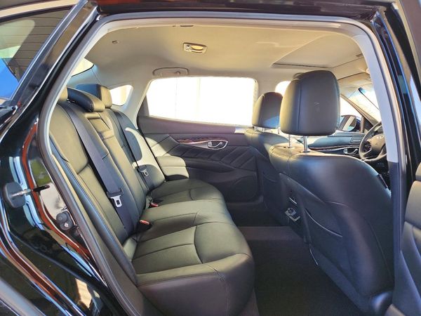 2016 INFINITI Q70L