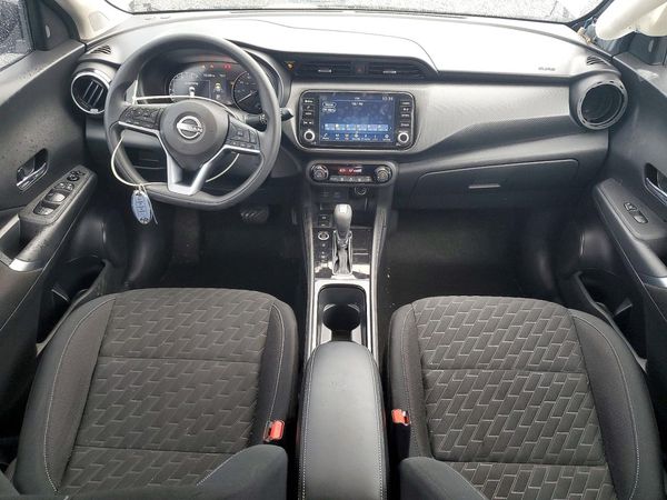 2022 NISSAN KICKS