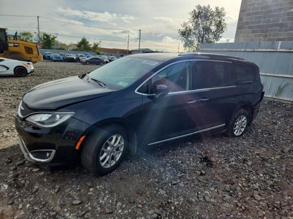 2020 CHRYSLER PACIFICA — DSFA — Front 3/4