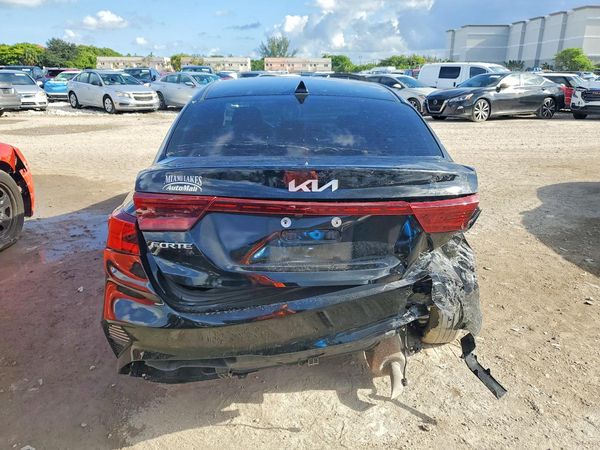 2024 KIA FORTE