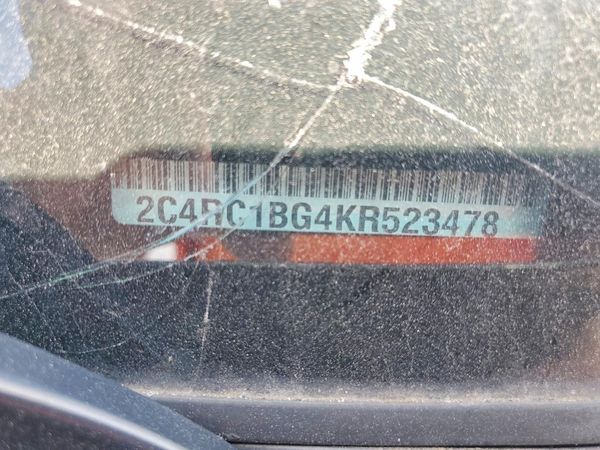 2019 CHRYSLER PACIFICA Touring L — VINP