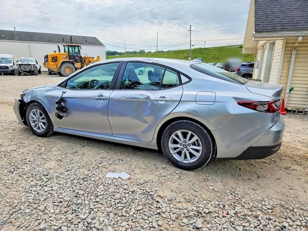 2026 TOYOTA CAMRY