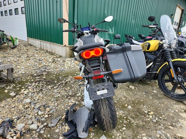 2023 MOTO GUZZI V100